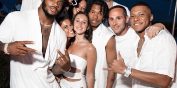 THE FAMOUS WHITE PARTY