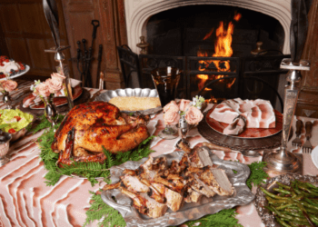 How to Host the Perfect Fall Dinner Party