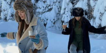 5 Luxury Accessories You Need This Winter