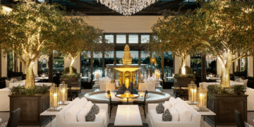 Where to Book Valentine’s Day Dinner in Palm Beach