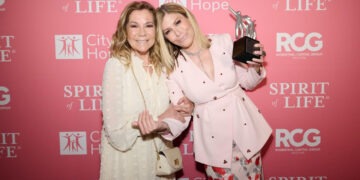 Canvas Meets City Cause: Deborah Fine Joins City of Hope Gala at The Plaza