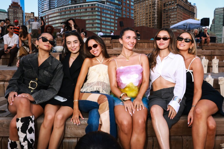 Monica San Luis, Madi Kahn, Victoria Casalino, Maria Marzullo, Sarah Hamrick, Lauren Tiby