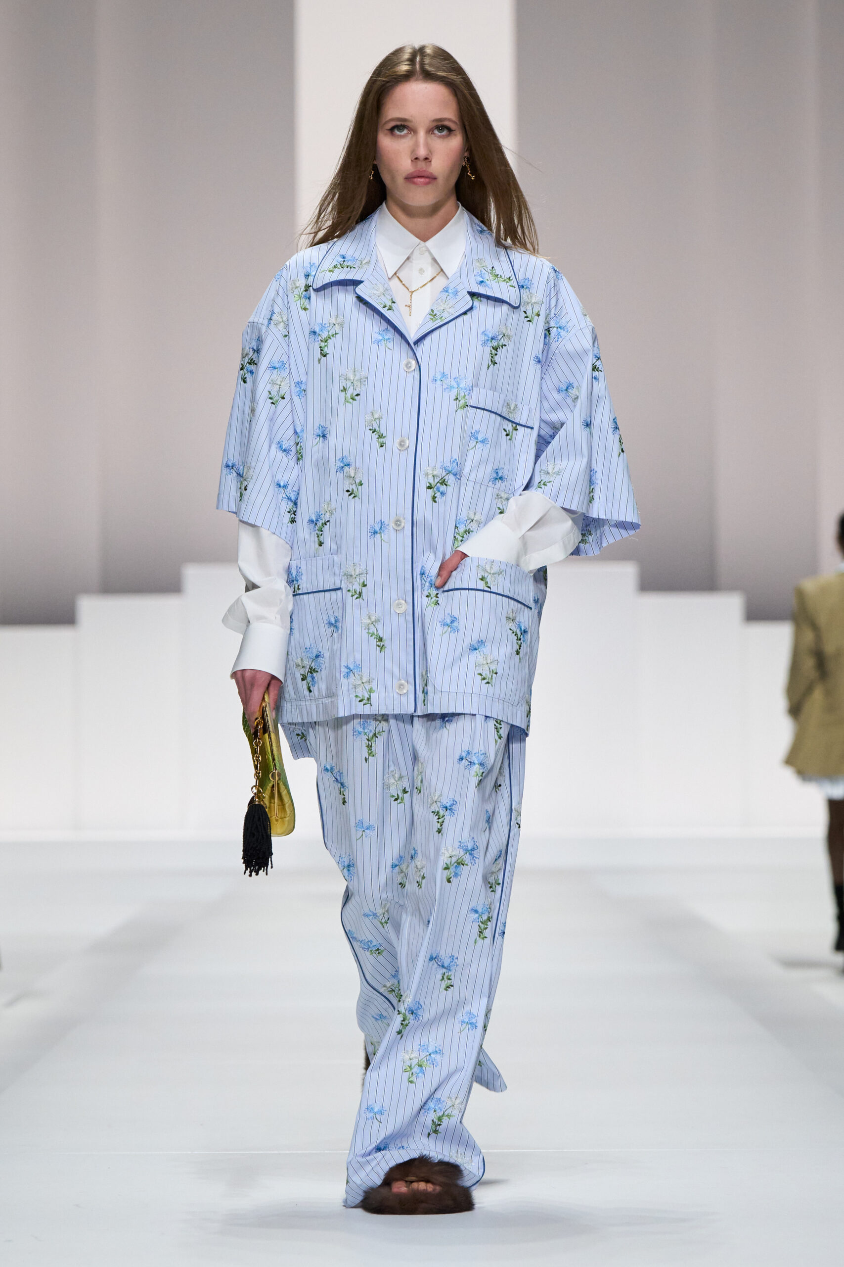 DG_WOMAN_SHOW_SUMMER_2026__PHOTO_GORUNWAY_LOOK_19
