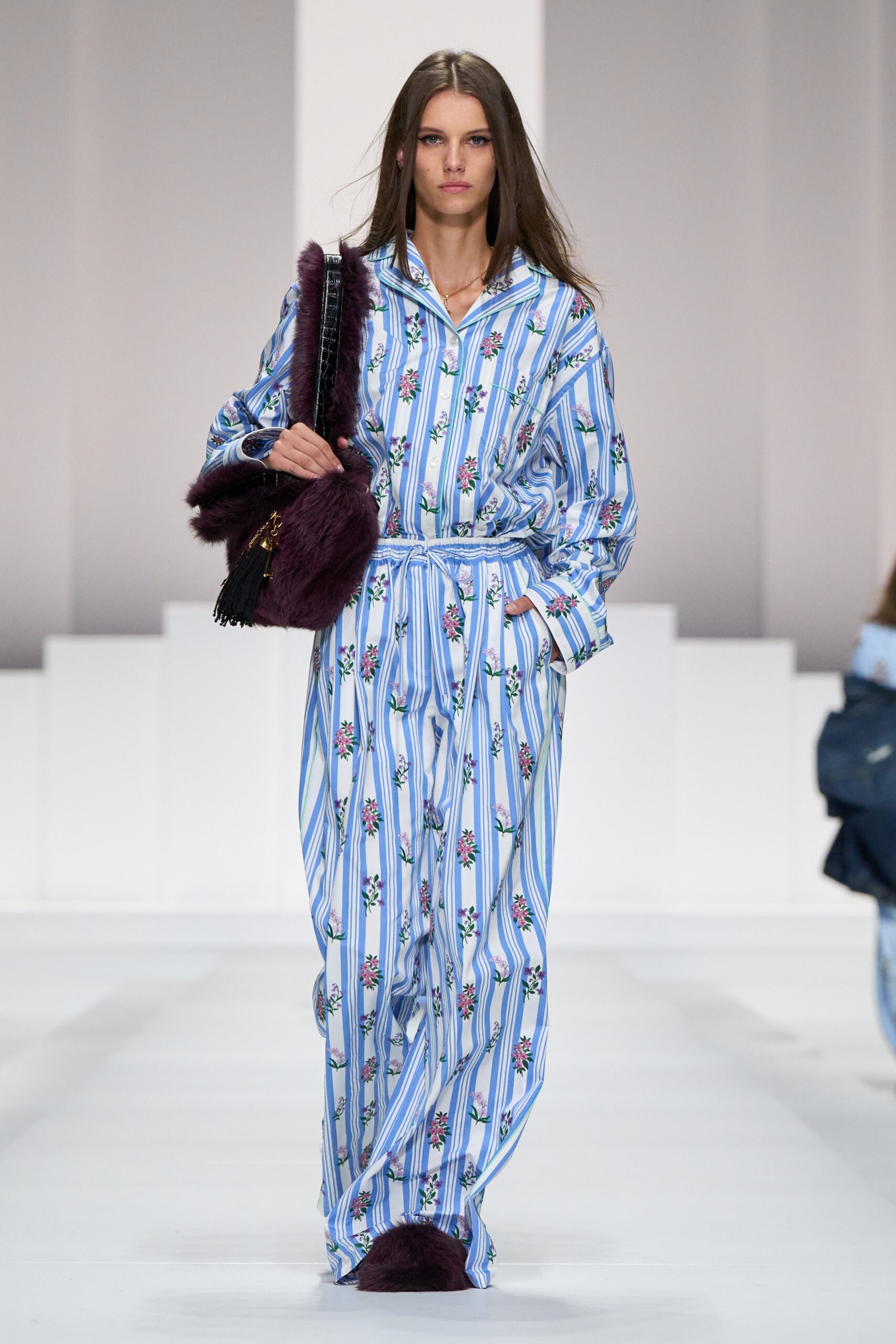 DG_WOMAN_SHOW_SUMMER_2026__PHOTO_GORUNWAY_LOOK_22