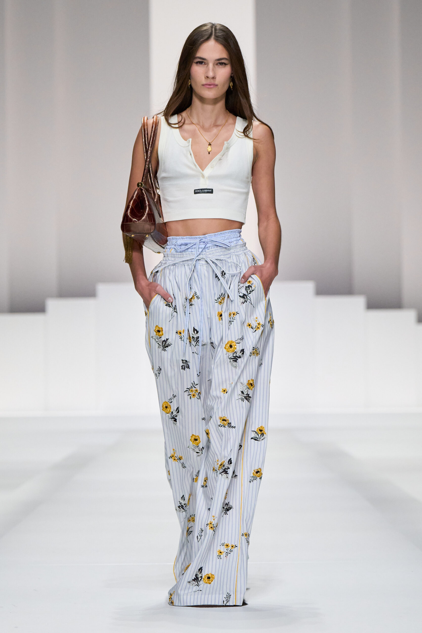 DG_WOMAN_SHOW_SUMMER_2026__PHOTO_GORUNWAY_LOOK_24