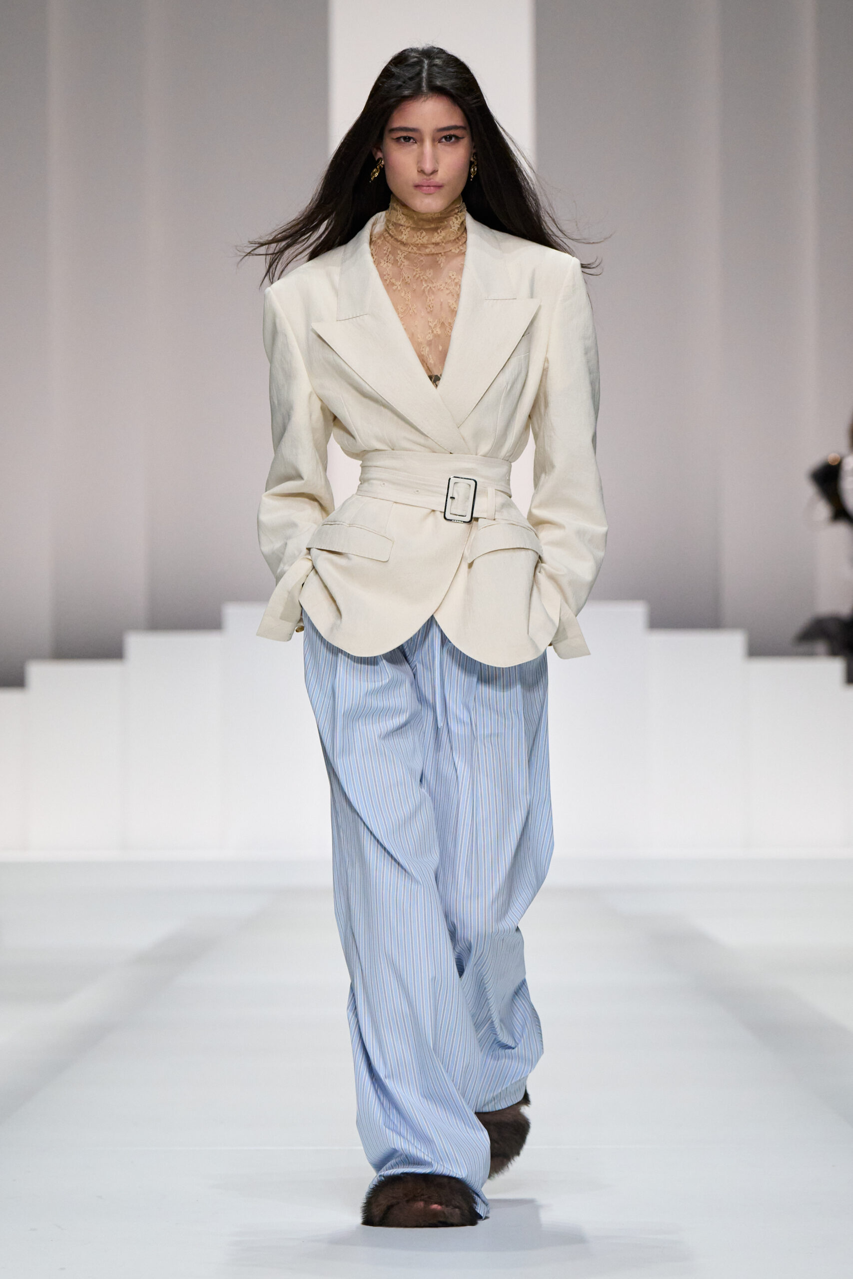 DG_WOMAN_SHOW_SUMMER_2026__PHOTO_GORUNWAY_LOOK_42