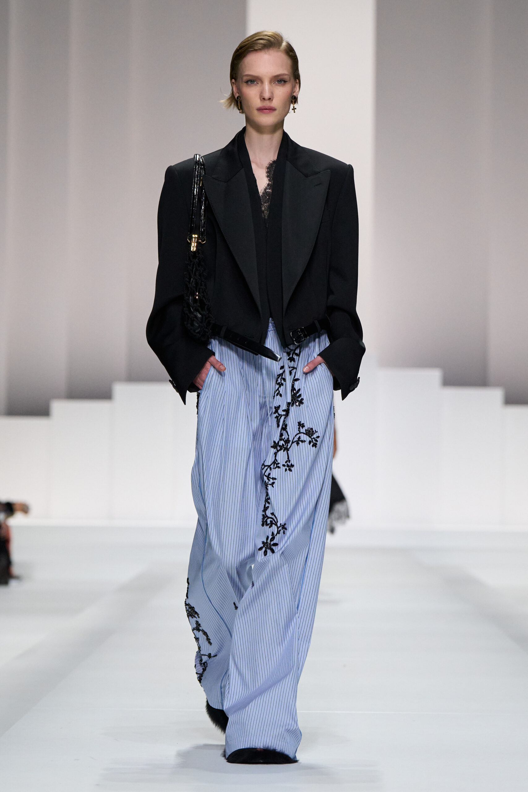 DG_WOMAN_SHOW_SUMMER_2026__PHOTO_GORUNWAY_LOOK_55