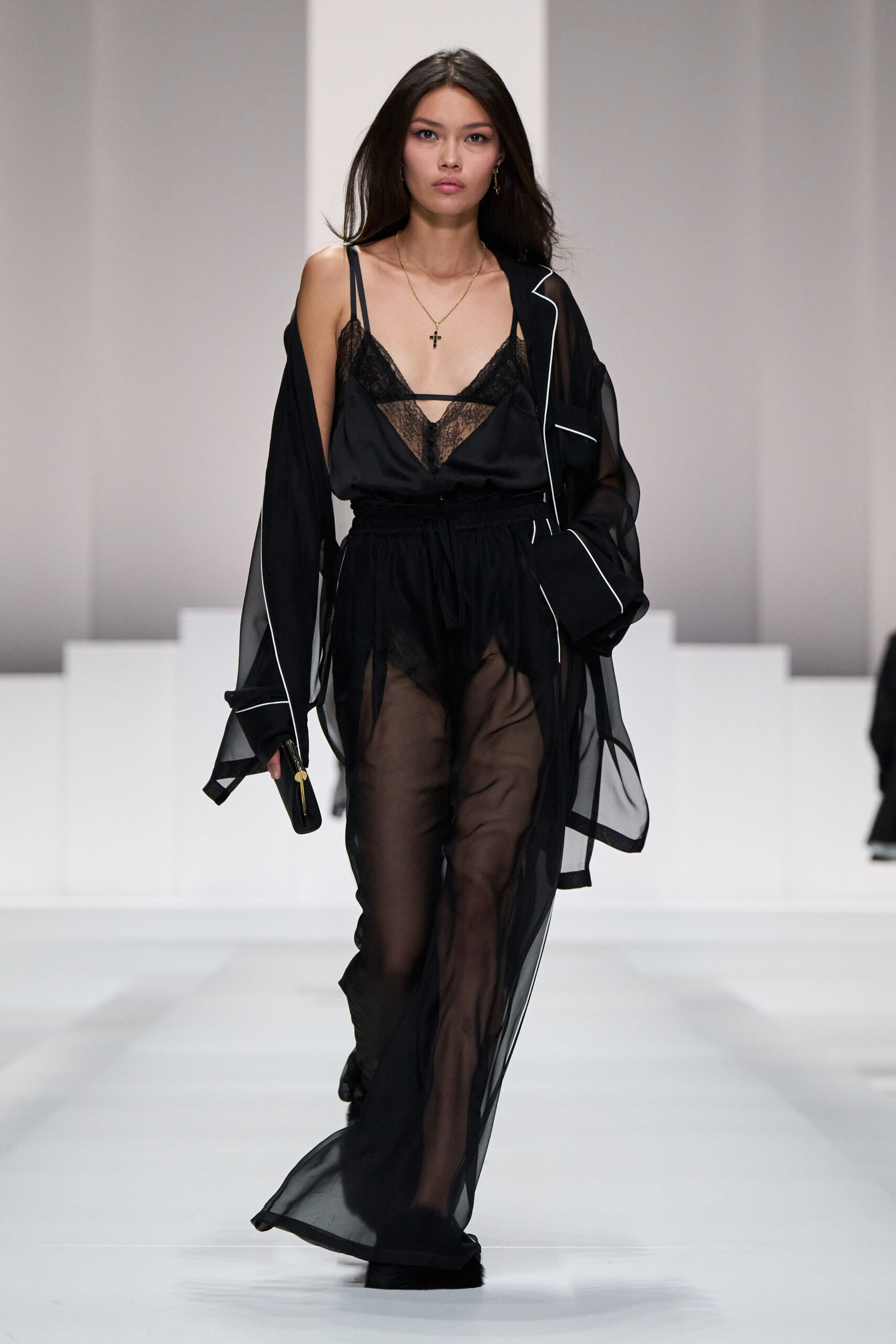DG_WOMAN_SHOW_SUMMER_2026__PHOTO_GORUNWAY_LOOK_57
