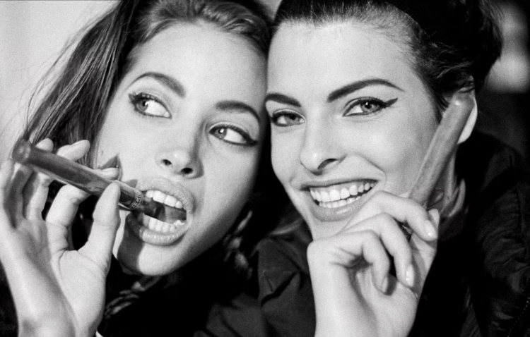 Photo By: Arthur Elgort