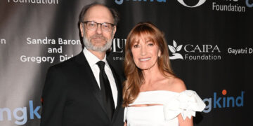 CaringKind Celebrates 30 Years of Impact at Forget-Me-Not Gala